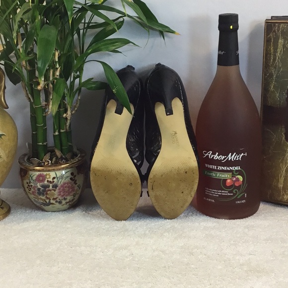 🍇🍷👠Black Snake Skin Franco Sarto Heels👠🍷🍇 - Picture 7 of 8